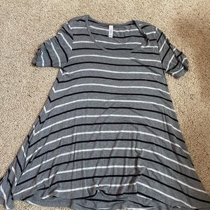 LuLaRoe Perfect T